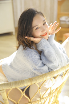 女邻居